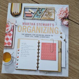 Marth Stewart's Organizing Book